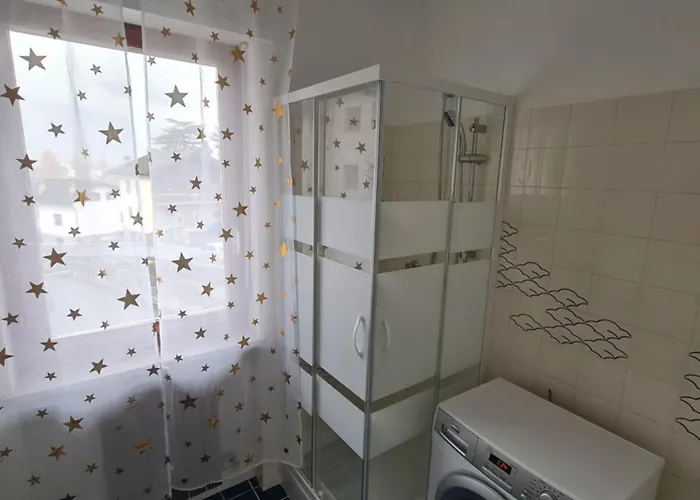 דירה Pan Kit אאוסטה